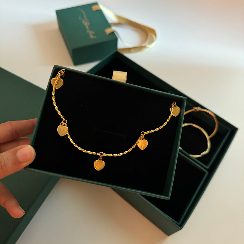 Curated Luxury Jewellery Box/Hamper - Set of 10 box/hamper - Holiday Edit - 5 jewellery pieces per box/hamper