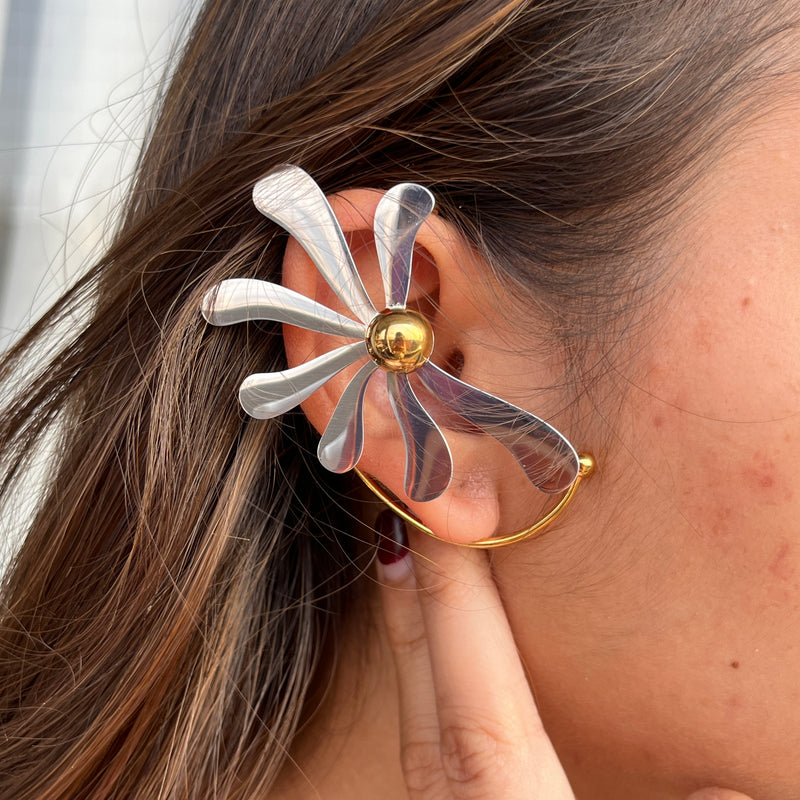 Flower Single Earcuff