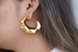 Wavy Hoops