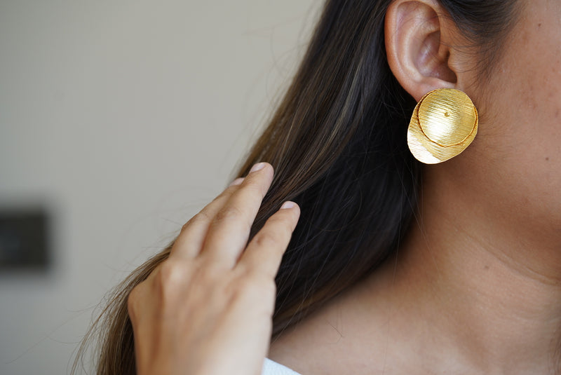 Contemporary Detachable Circular Studs