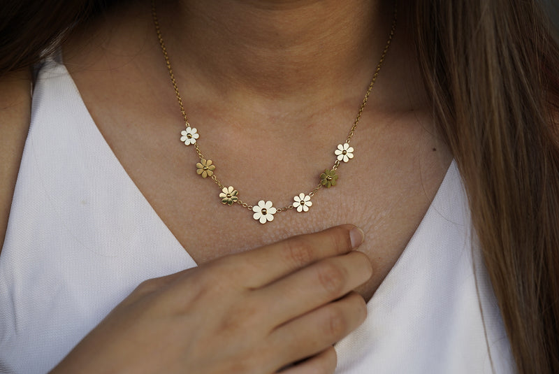 Daisy Blossom Necklace