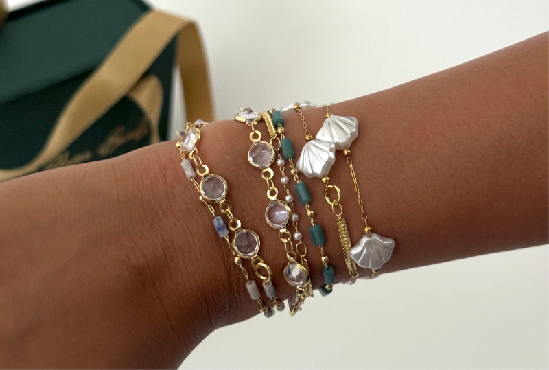 Shell Charm Wrap bracelet