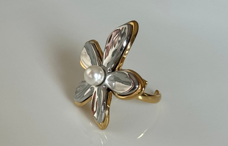 Pearl Flower Ring