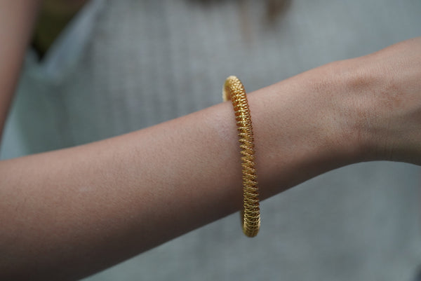 Sleek Spiral Bracelet