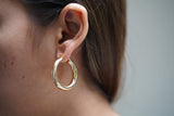 Minimal round hoop earrings