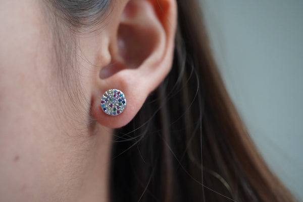 Round stud earring