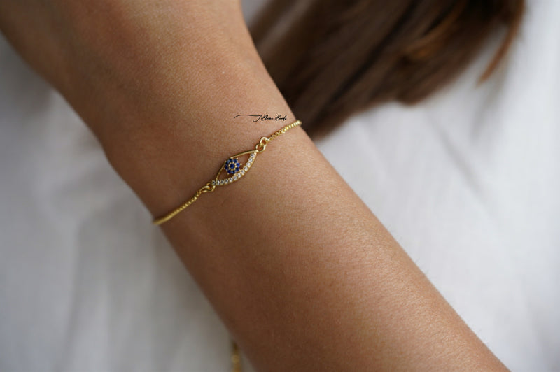 Evil eye charm bracelet