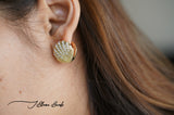 Pearl shell earrings